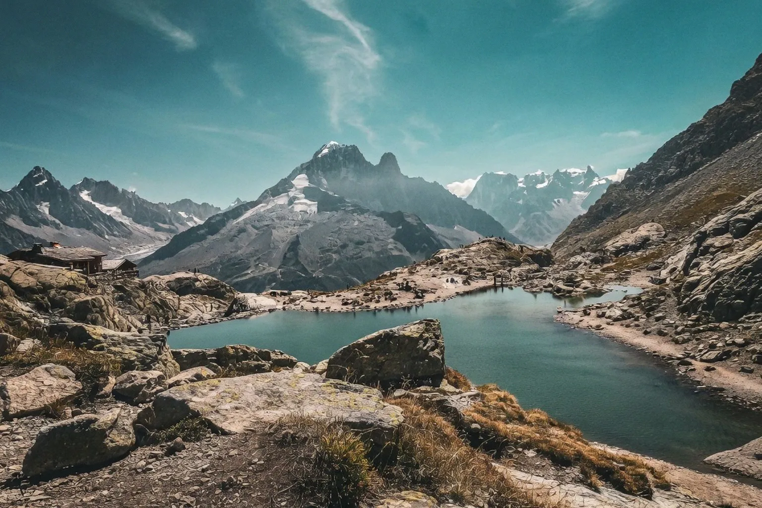Coolcations in den Alpen: Warum Wandern und Radfahren die beste Sommer-Erholung sind